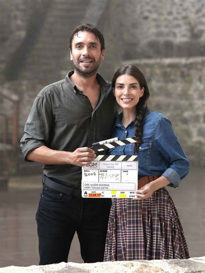 Burak Deniz Girlfriend: Exploring the Life and Relationships of the Turkish Heartthrob