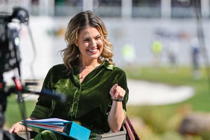 Exploring the Life of Amanda Balionis and Her Journey as a Parent