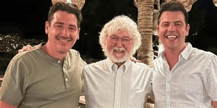 Exploring the Lives of Jon and Jordan Knight's Parents: A Deep Dive into Their Family Background