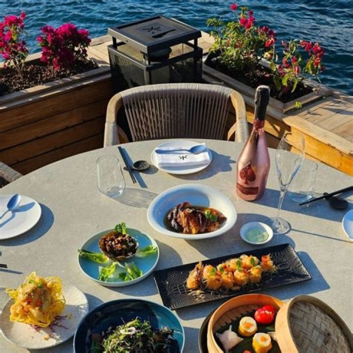 Hilo Two Ladies Kitchen: A Culinary Journey in Paradise