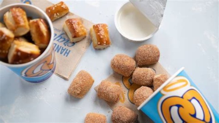 How to Make Auntie Anne's Sweet Glaze at Home