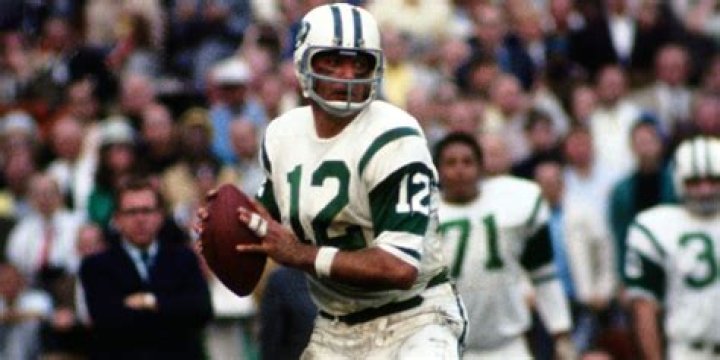 Joe Namath: The Icon Who Redefined Football and Culture