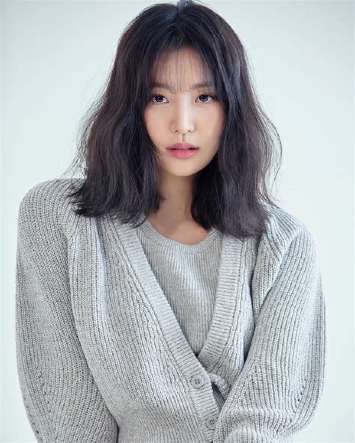 Kim Ye-Ji Married: A Comprehensive Look into the Life and Journey of a Rising Star