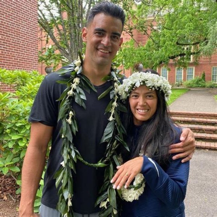 Marcus Mariota's Wife: A Deep Dive into Their Relationship and Family Life