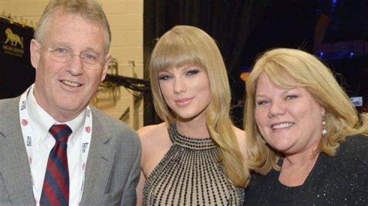 Taylor Swift's Parents Remarry: A Journey of Love and Family