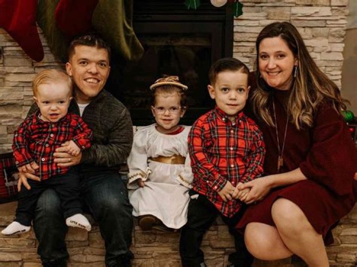 Tori and Zach Roloff: A Deep Dive into Their Life, Love, and Journey on Little People Big World