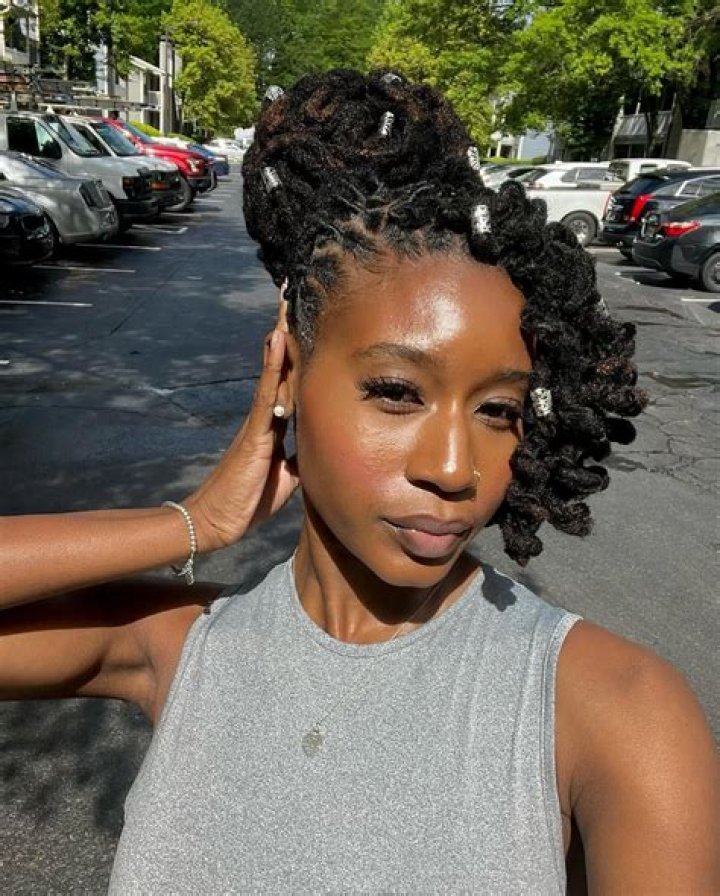Updo Loc Styles for Short Hair: A Comprehensive Guide to Styling Short Locs