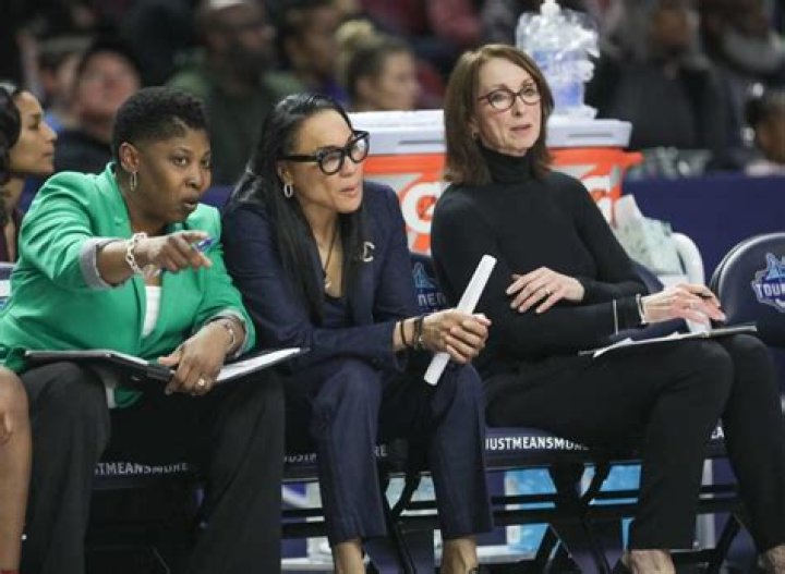 Who Is Dawn Staley Married To? Unveiling the Life and Relationships of a Basketball Legend